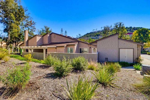 5571 Adobe Falls Rd D, San Diego, CA 92120