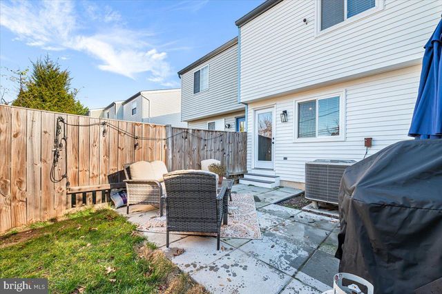 2819 SHEPPERTON TER, Silver Spring, MD 20904