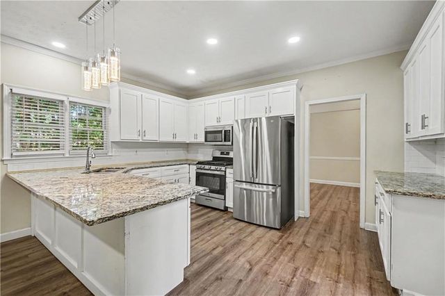 213 Powers Court, Woodstock, GA 30189