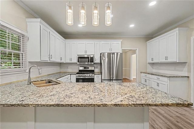 213 Powers Court, Woodstock, GA 30189