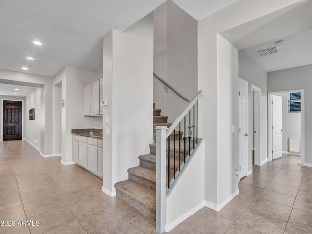 7135 W DESERT MIRAGE Drive, Peoria, AZ 85383