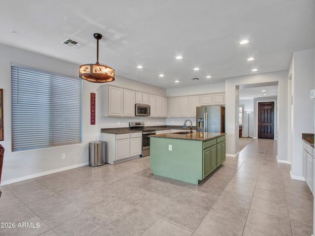 7135 W DESERT MIRAGE Drive, Peoria, AZ 85383