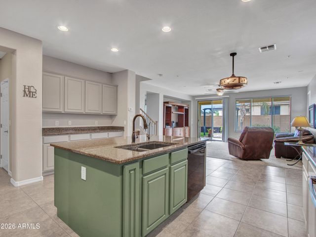 7135 W DESERT MIRAGE Drive, Peoria, AZ 85383