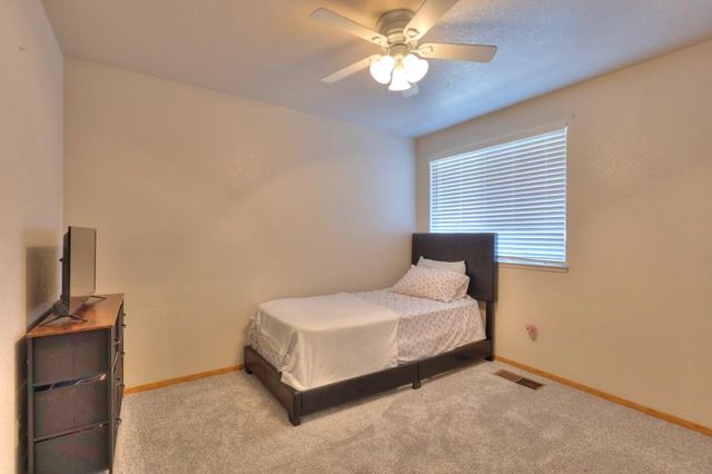 2605 River Creek Dr, Modesto, CA 95351