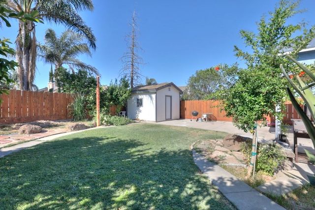 2605 River Creek Dr, Modesto, CA 95351