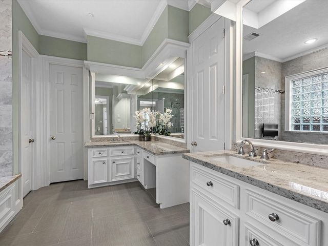 26 Saint Christopher Court, Sugar Land, TX 77479