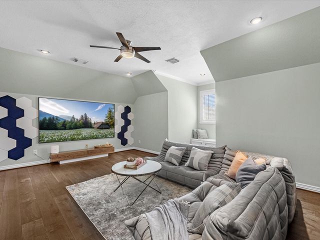 26 Saint Christopher Court, Sugar Land, TX 77479