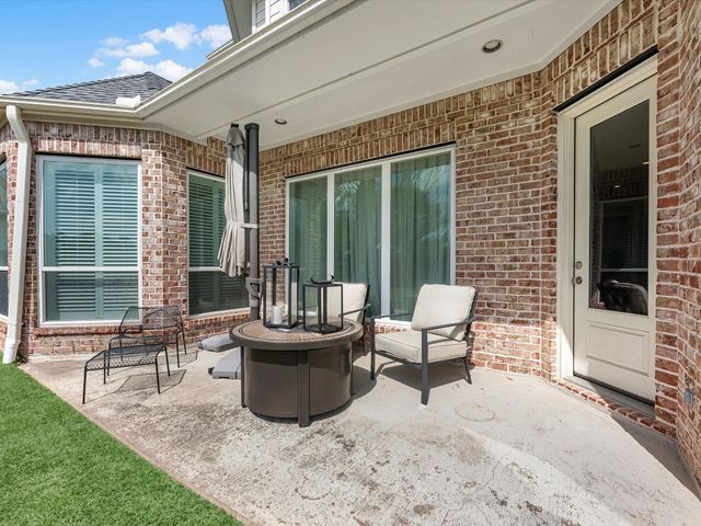 26 Saint Christopher Court, Sugar Land, TX 77479