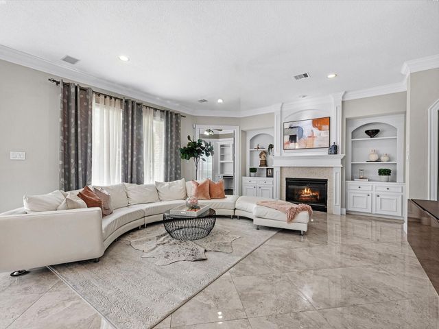 26 Saint Christopher Court, Sugar Land, TX 77479