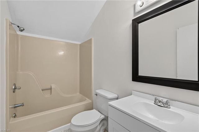 16056 Carroll Bridge RD, Smithfield, VA 23430