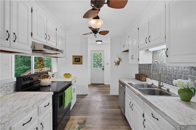 16056 Carroll Bridge RD, Smithfield, VA 23430