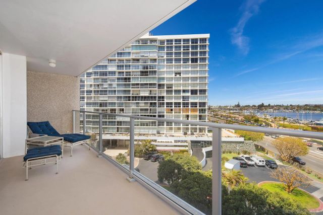 1820 Avenida del Mundo 508, Coronado, CA 92118