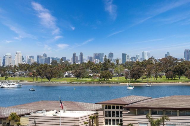 1820 Avenida del Mundo 508, Coronado, CA 92118