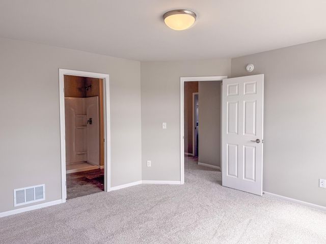412 Lionheart Drive, Horace, ND 58047
