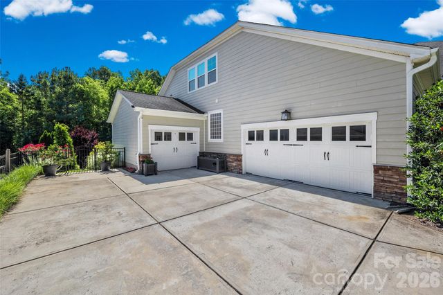 2329 Madeira Circle, Waxhaw, NC 28173