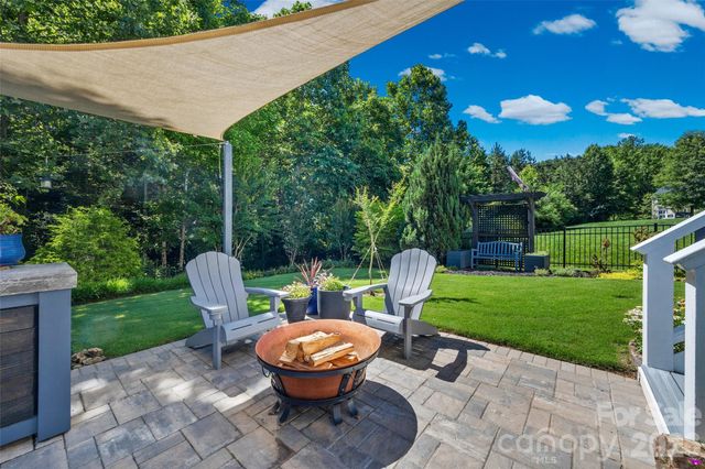 2329 Madeira Circle, Waxhaw, NC 28173