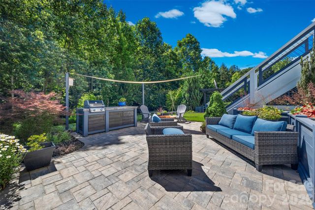 2329 Madeira Circle, Waxhaw, NC 28173