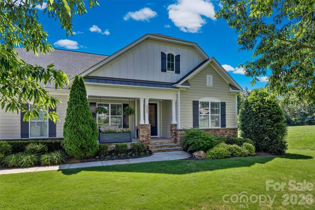 2329 Madeira Circle, Waxhaw, NC 28173