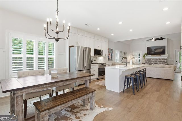 110 Emily Court, Carrollton, GA 30117