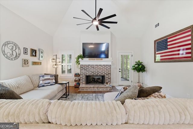 110 Emily Court, Carrollton, GA 30117