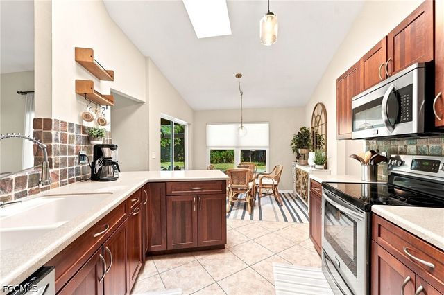 18918 Cypress View DR, Fort Myers, FL 33967