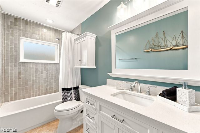 18918 Cypress View DR, Fort Myers, FL 33967