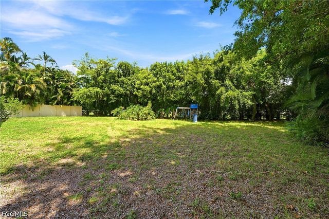 18918 Cypress View DR, Fort Myers, FL 33967