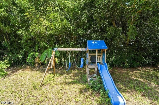18918 Cypress View DR, Fort Myers, FL 33967