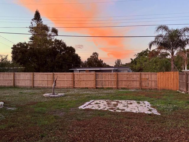 115 SE Celestia Court, Port St Lucie, FL 34983