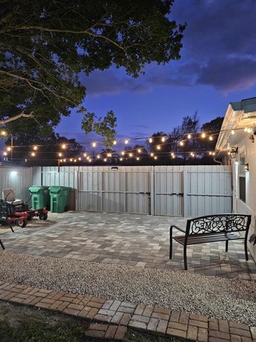 115 SE Celestia Court, Port St Lucie, FL 34983