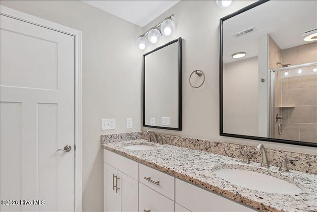 175 W New England Avenue, Pinebluff, NC 28373