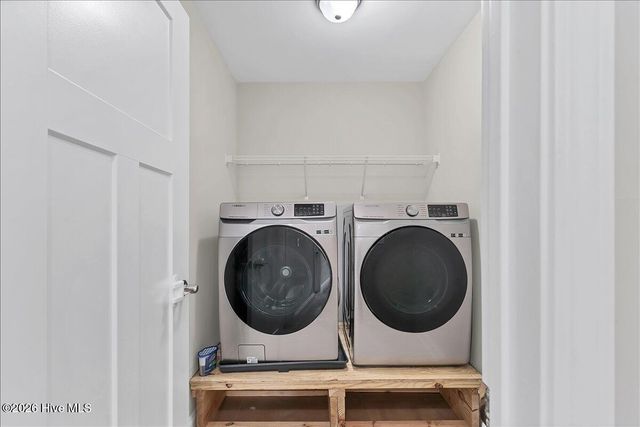 175 W New England Avenue, Pinebluff, NC 28373