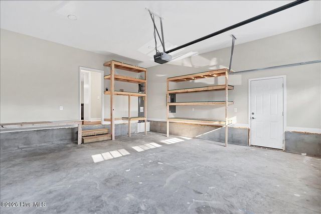 175 W New England Avenue, Pinebluff, NC 28373