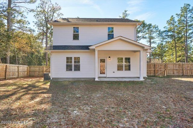 175 W New England Avenue, Pinebluff, NC 28373