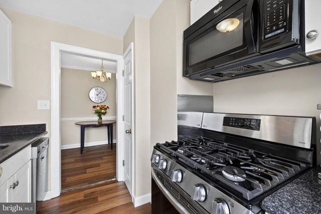 851 S IVY ST, Arlington, VA 22204