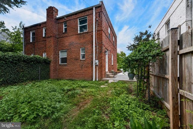 851 S IVY ST, Arlington, VA 22204