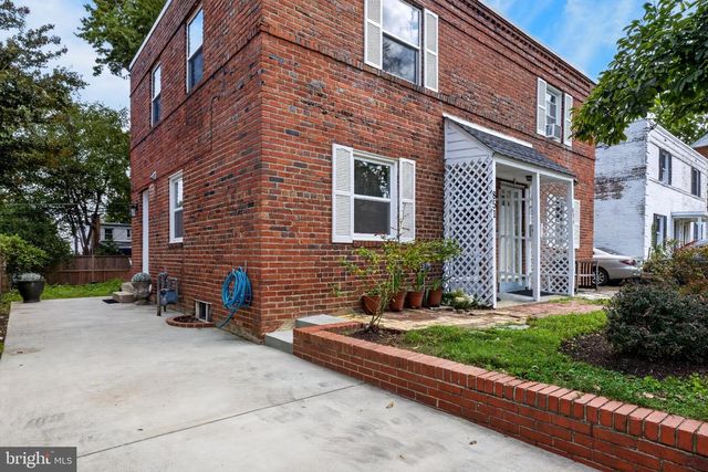 851 S IVY ST, Arlington, VA 22204