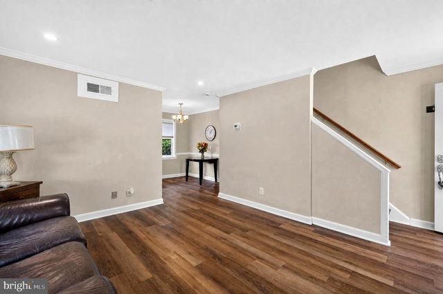 851 S IVY ST, Arlington, VA 22204