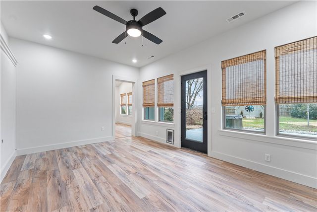 1102 NW 11th Street, Bentonville, AR 72712