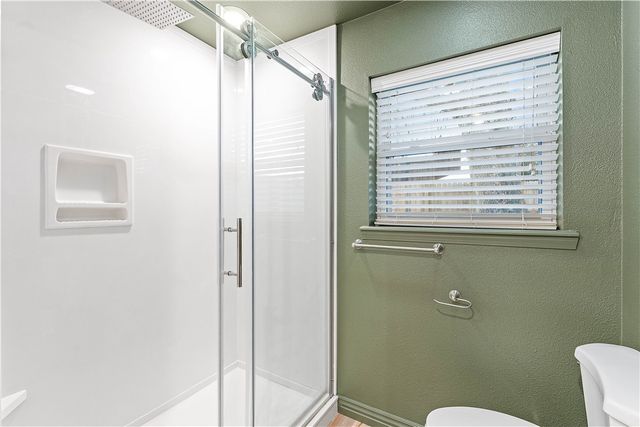 1102 NW 11th Street, Bentonville, AR 72712