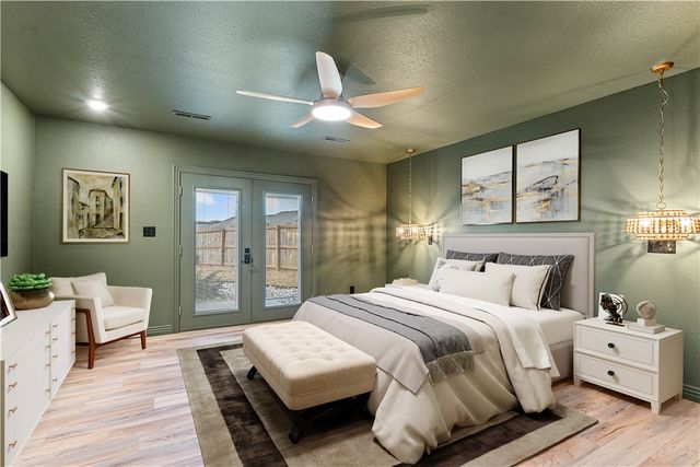 1102 NW 11th Street, Bentonville, AR 72712