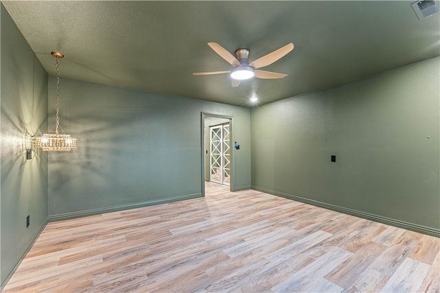 1102 NW 11th Street, Bentonville, AR 72712