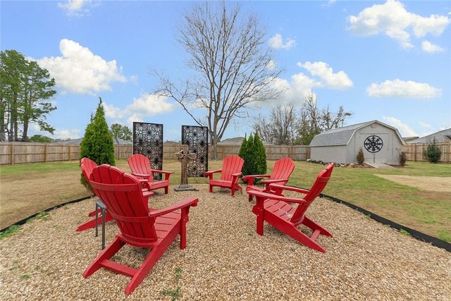 1102 NW 11th Street, Bentonville, AR 72712