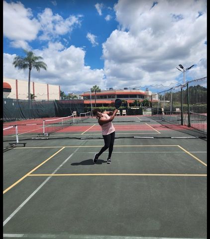 8901 Hollybrook 206, Hollywood, FL 33025