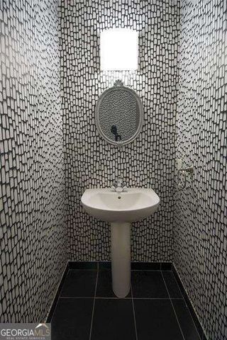 1255 Apple Valley Road NE, Atlanta, GA 30319