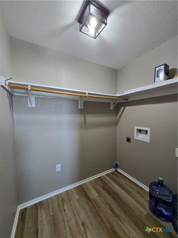 263 Kingfish Lane, Palacios, TX 77465
