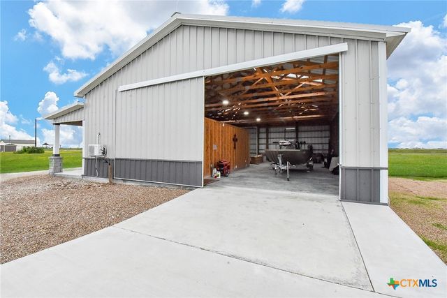263 Kingfish Lane, Palacios, TX 77465