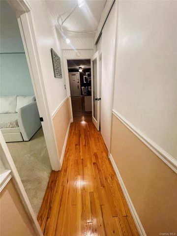62-15 53rd Avenue 4F, Maspeth, NY 11378