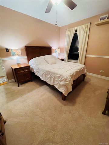 62-15 53rd Avenue 4F, Maspeth, NY 11378