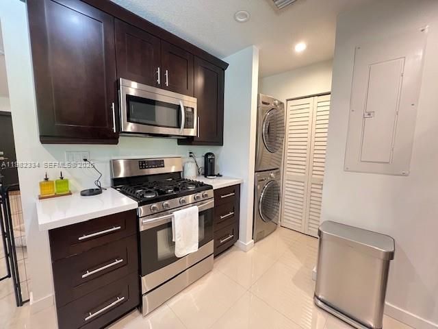 7901 NW 171st St -, Hialeah, FL 33015